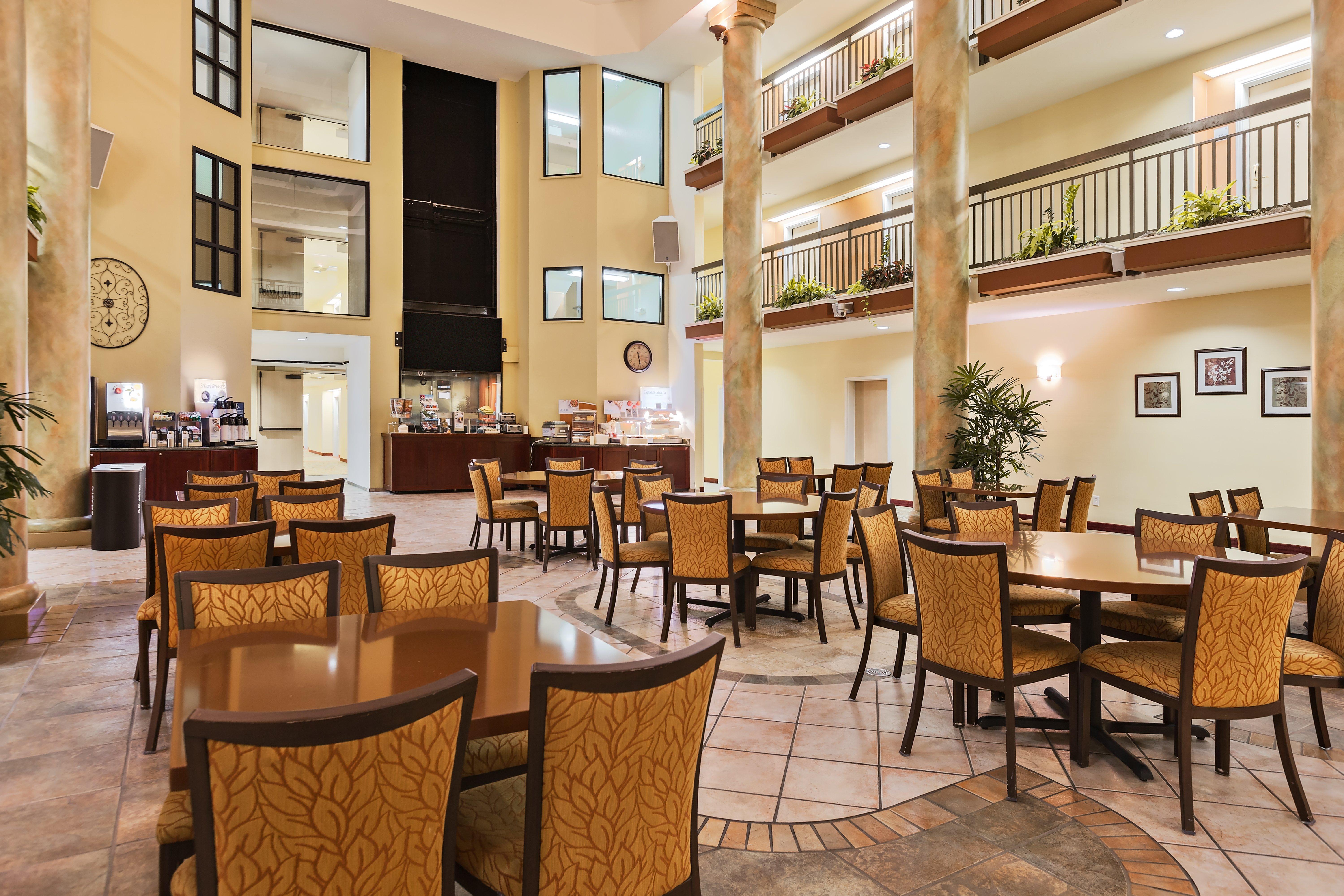 Holiday Inn Express Hotel & Suites San Jose-Morgan Hill By Ihg Exterior photo