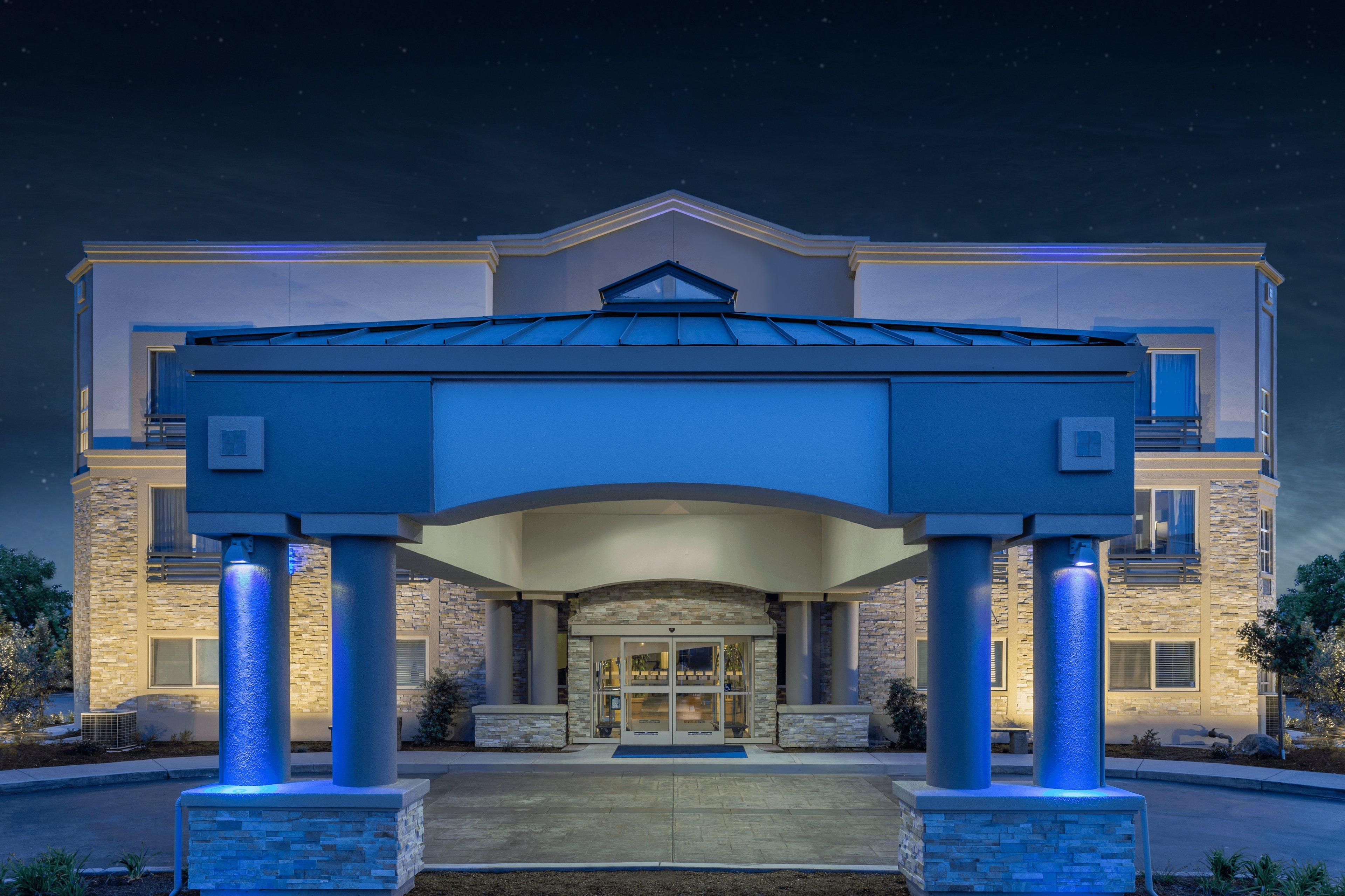 Holiday Inn Express Hotel & Suites San Jose-Morgan Hill By Ihg Exterior photo